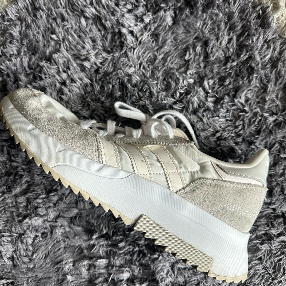 Adidas Women's Cream Sneakers